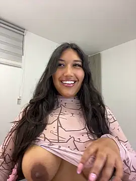 SharaRous online show from 05-19-26, 01:56