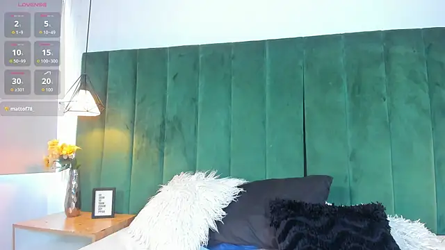 kittyy milk 001 online show from 10-30-25, 08:28