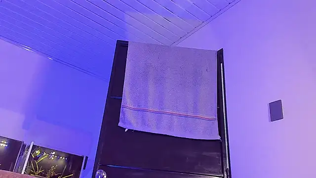 Cj davis  online show from 11-28-25, 01:28