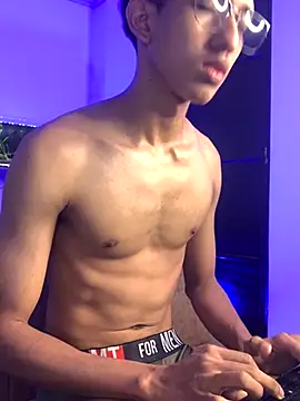 Cj davis  online show from 11-21-25, 01:43