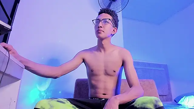 Cj davis  online show from 09-15-25, 03:56