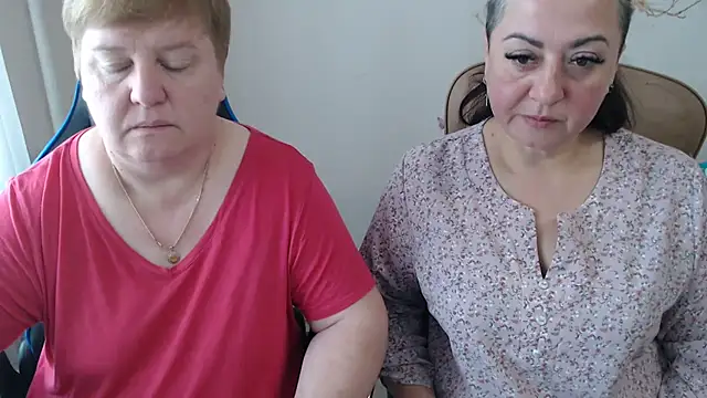 Snapshot of Bertie_Adeline chatting on 09-29-25, 08:21 Bertie Adeline online show from 09-29-25, 08:21