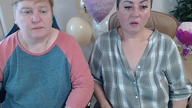Snapshot of Bertie_Adeline chatting on 10-15-25, 12:57 Bertie Adeline online show from 10-15-25, 12:57