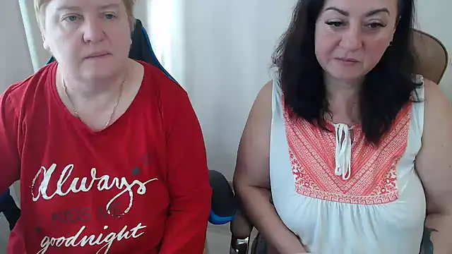 Snapshot of Bertie_Adeline chatting on 10-12-25, 06:26 Bertie Adeline online show from 10-12-25, 06:26