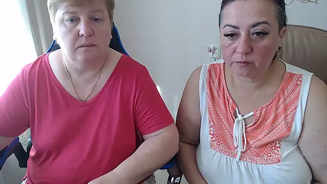 Snapshot of Bertie_Adeline chatting on 09-26-25, 07:04 Bertie Adeline online show from 09-26-25, 07:04