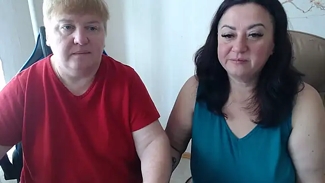 Snapshot of Bertie_Adeline chatting on 09-18-25, 07:11 Bertie Adeline online show from 09-18-25, 07:11