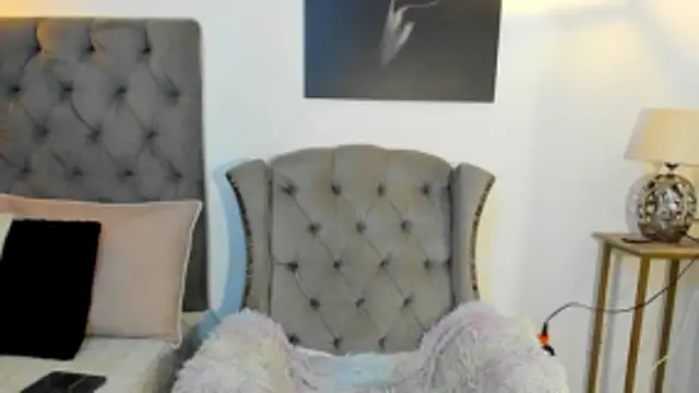 nahiroby ebony online show from 10-27-25, 07:48