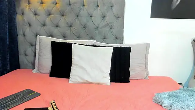 nahiroby ebony online show from 01-13-26, 05:39