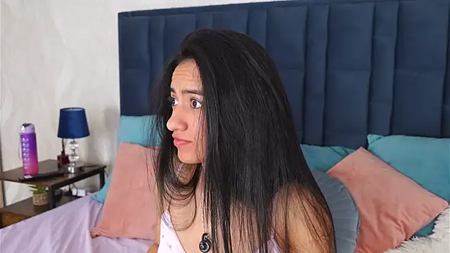 EmilyPrincy online show from 11-23-25, 10:36