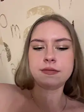 izabella g online show from 12-21-25, 10:43