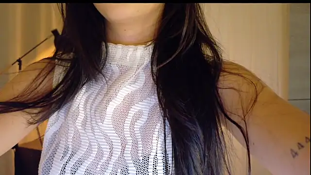 Snapshot of imrose_mar1423 chatting on 09-28-25, 09:55 imrose mar1423 online show from 09-28-25, 09:55