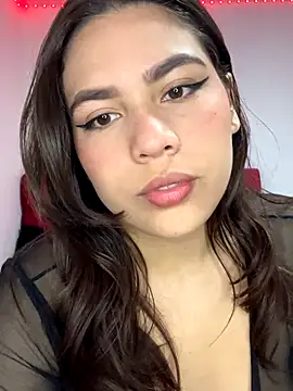 Snapshot of Allison_Bailey chatting on 10-19-25, 06:43 Allison Bailey online show from 10-19-25, 06:43