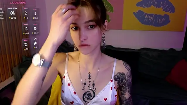Snapshot of __grace__ chatting on 10-08-25, 03:13 grace online show from 10-08-25, 03:13