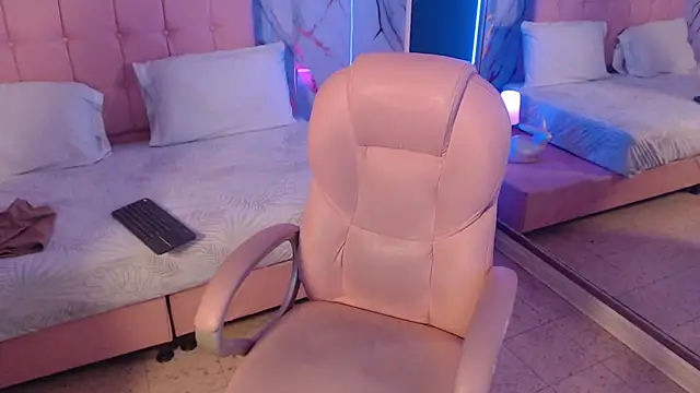 Red kytty6 online show from 03-03-26, 04:19