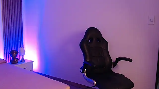 Red kytty6 online show from 10-18-25, 10:12