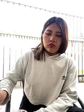 Jasmin Pink online show from 09-17-25, 01:57