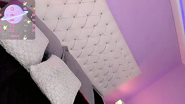 DaniielaV online show from 12-02-25, 01:35