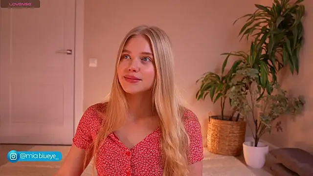 Miablueye online show from 11-02-25, 01:16