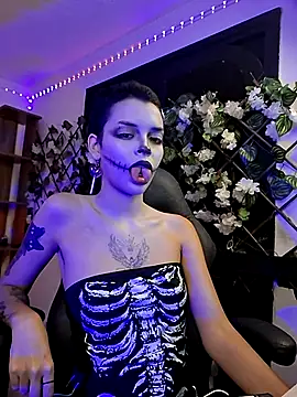 Snapshot of AnnyKitty_ chatting on 10-22-25, 06:57 AnnyKitty online show from 10-22-25, 06:57
