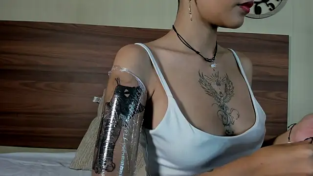 Snapshot of AnnyKitty_ chatting on 09-20-25, 03:55 AnnyKitty online show from 09-20-25, 03:55