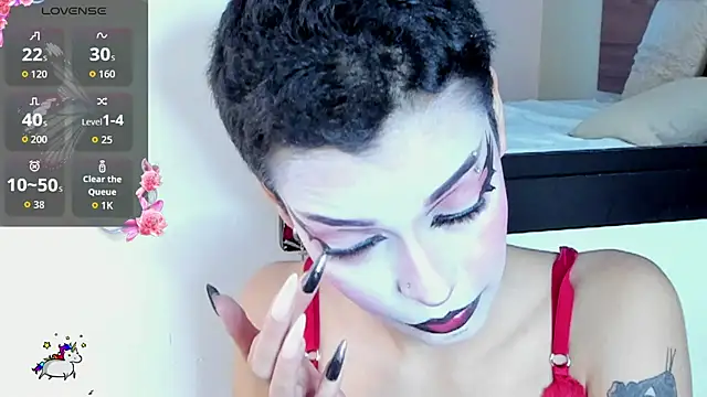 Snapshot of AnnyKitty_ chatting on 10-20-25, 04:25 AnnyKitty online show from 10-20-25, 04:25