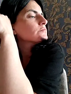 Gecenin Kralicesi online show from 05-11-26, 05:42