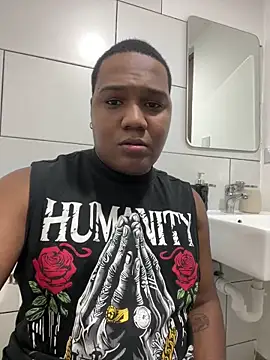 Snapshot of Junioorvideos chatting on 09-20-25, 11:59 Junioorvideos online show from 09-20-25, 11:59