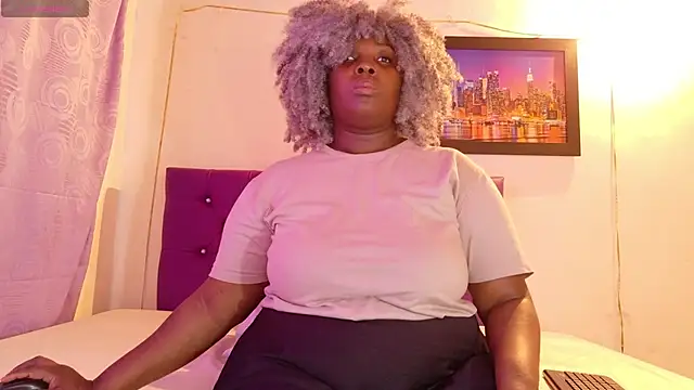 ebony NeighborMoans online show from 06-02-26, 07:36