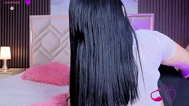 MiaaFarrel online show from 03-20-26, 07:15