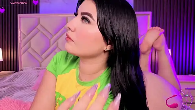 MiaaFarrel online show from 03-31-26, 07:16