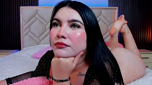 MiaaFarrel online show from 01-09-26, 07:21