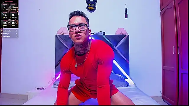 ArnoldSexy  online show from 11-14-25, 04:43