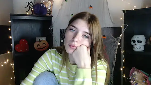 JuiceLips   online show from 11-04-25, 03:16