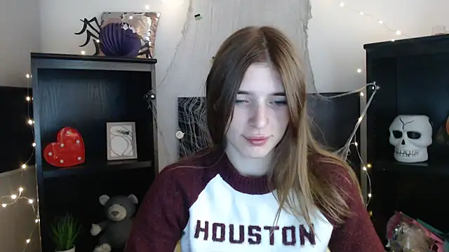 JuiceLips   online show from 11-07-25, 08:19