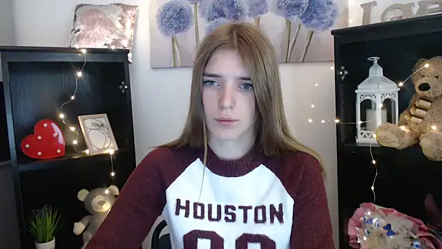 JuiceLips   online show from 09-25-25, 08:42