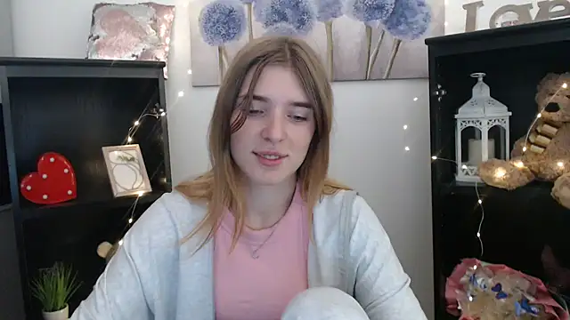 JuiceLips   online show from 09-11-25, 06:46