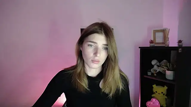 JuiceLips   online show from 09-18-25, 01:58