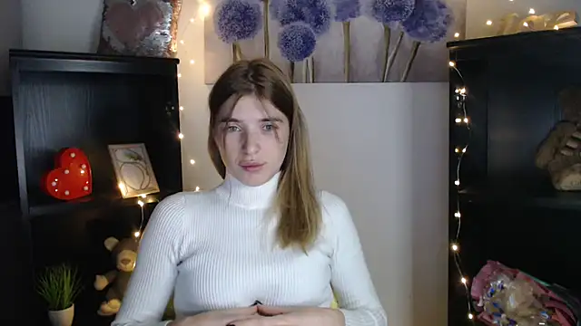 JuiceLips   online show from 10-21-25, 12:04