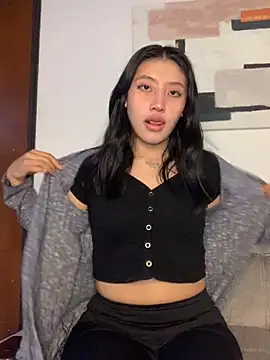 KloePink  online show from 10-08-25, 12:07