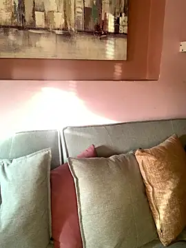 KloePink  online show from 12-18-25, 11:58