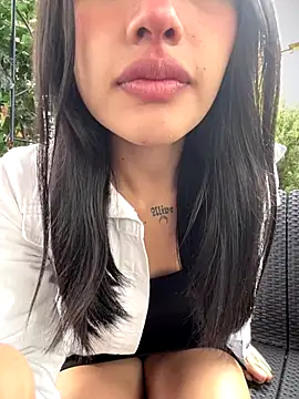 KloePink  online show from 09-29-25, 02:01