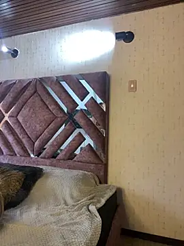 KloePink  online show from 11-14-25, 12:09