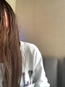 KloePink  online show from 11-21-25, 12:48