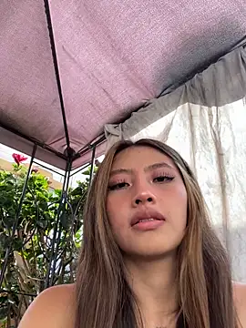 KloePink  online show from 12-01-25, 01:45