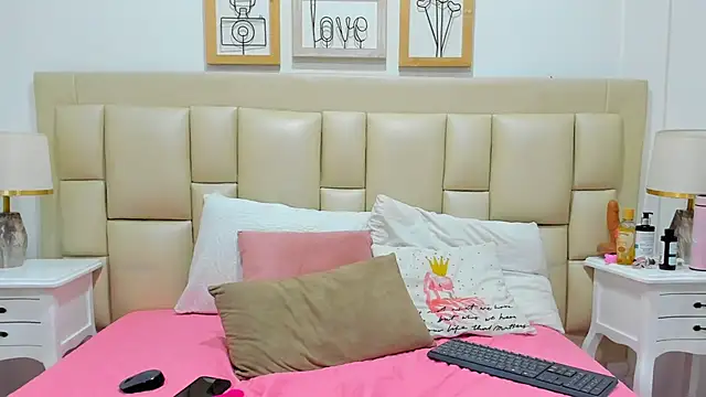 SkinnyGirl 28 online show from 11-20-25, 07:14