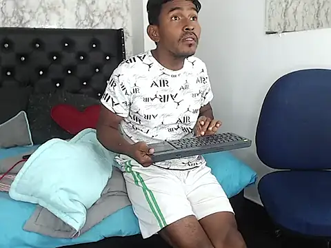 Adam Morgan2 online show from 09-26-25, 07:04