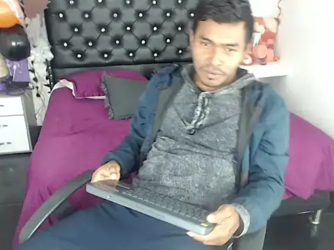 Adam Morgan2 online show from 10-19-25, 05:32