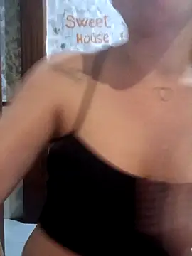 Snapshot of MaRieTa_SeXy chatting on 10-04-25, 01:40 MaRieTa SeXy online show from 10-04-25, 01:40