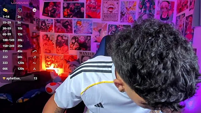 Snapshot of Saturn_boy chatting on 11-01-25, 05:03 Saturn boy online show from 11-01-25, 05:03