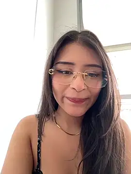 Snapshot of CatadeLuca chatting on 10-06-25, 02:40 CatadeLuca online show from 10-06-25, 02:40